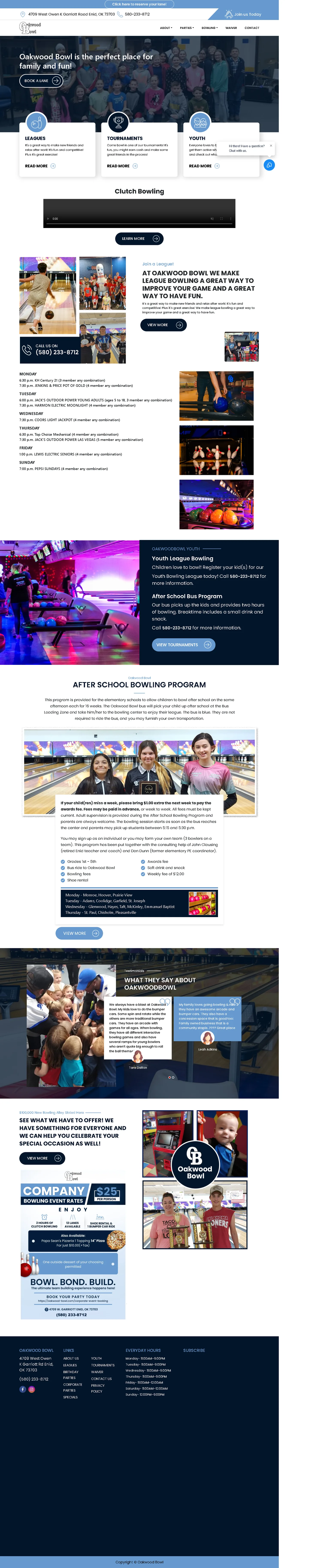 Full-page Oakwood Bowl website showing bowling, leagues, parties, food and event information